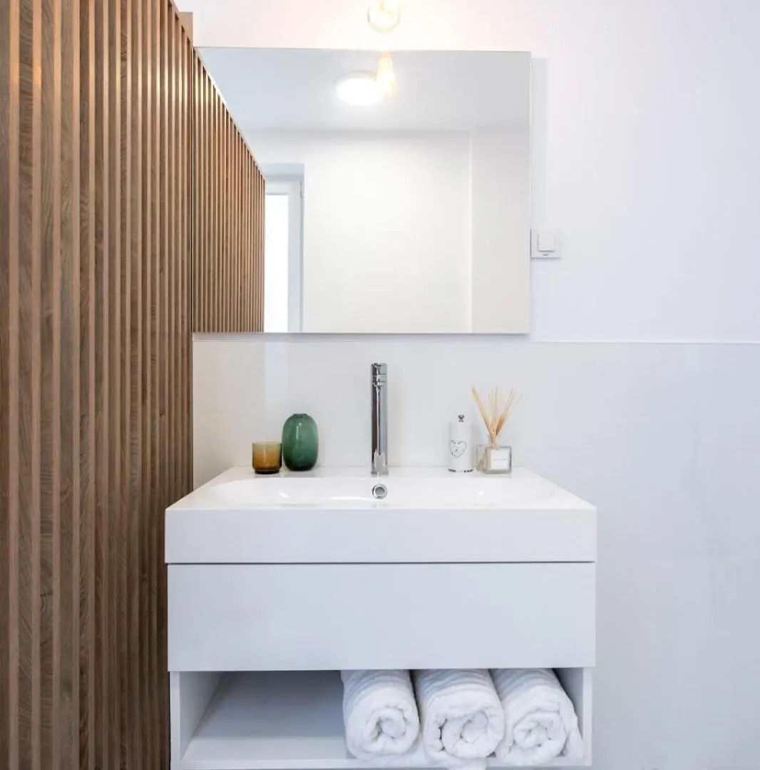 Cismigiu Elegant Apartment In Prime Location Bucharest